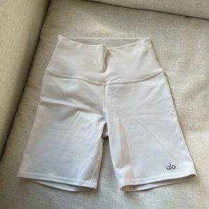 Alo White Biker Shorts